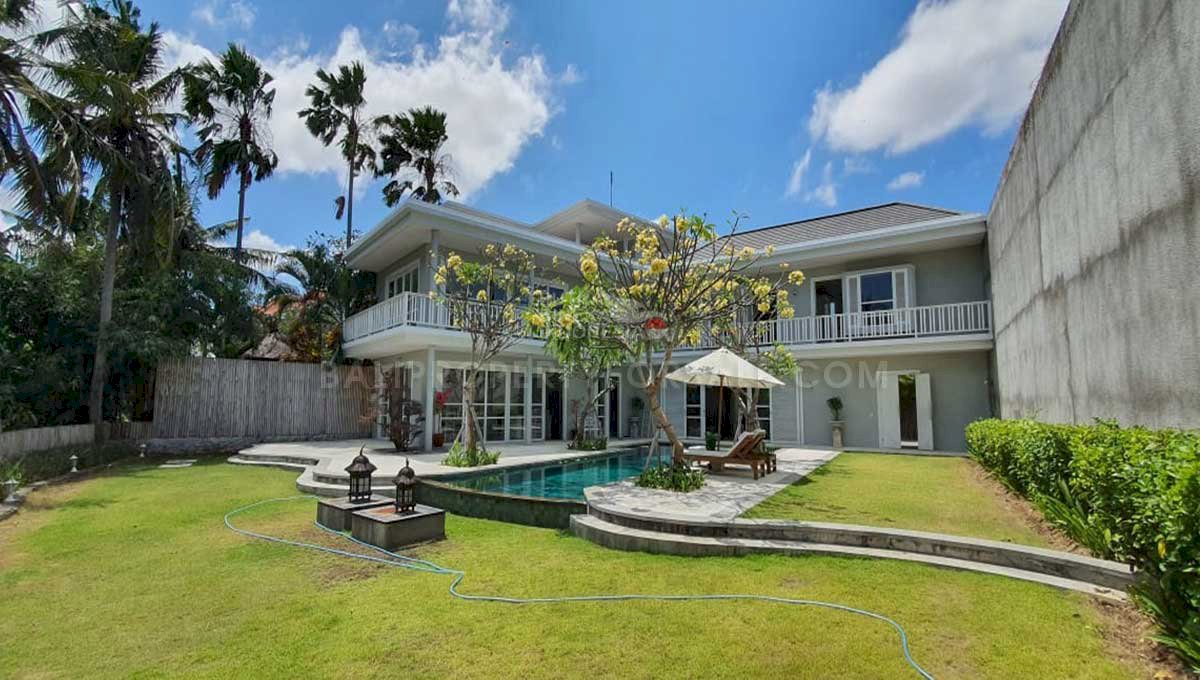 Villi The Bhija Jl. Pantai Berawa, Tibubeneng  HomeBadungNorth Kuta 