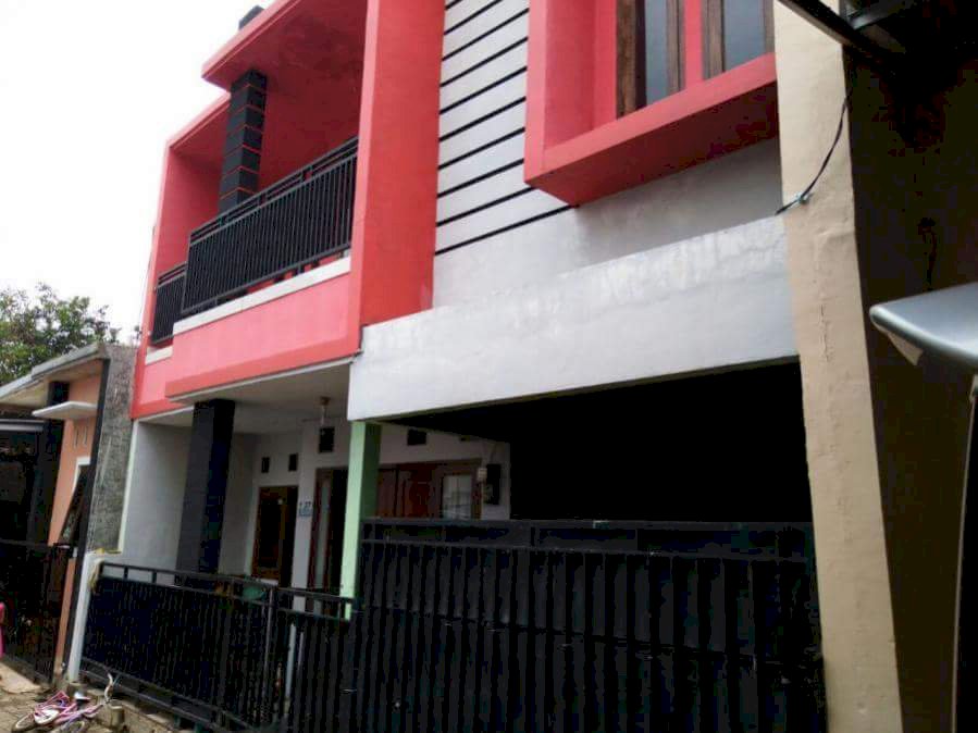 Jual cepat rumah 2 lantai siap huni di bekasi jatiasih