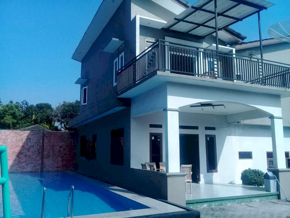 Dijual Villa Didekat pasar Cisarua Bogor Jawa Barat