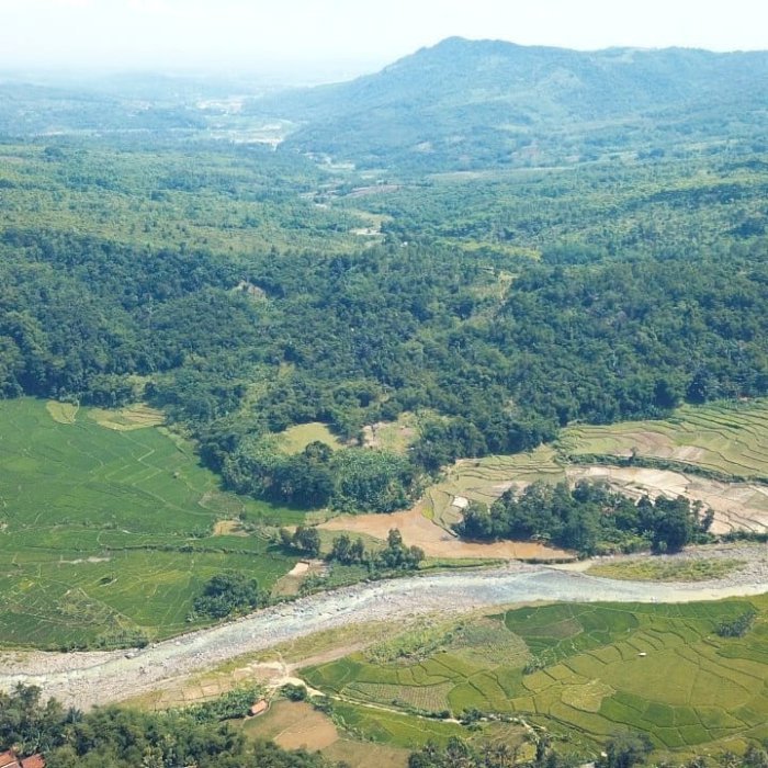 Jual Kavling Vila Strategis Murah Pinggir Jalan View Sungai dan Gunung