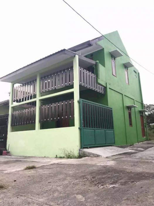 Dijual Cepat Rumah 2 Lantai posisi hook murah