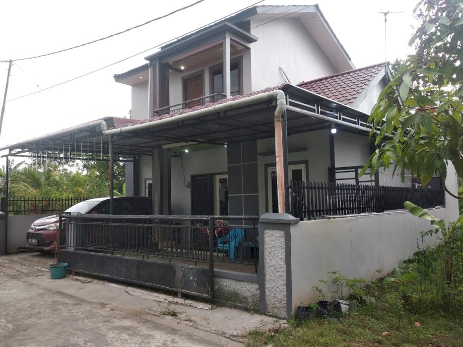 Di jual rumah second full renovasi banyak bonus nya