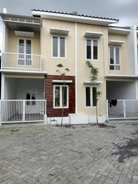 Rumah Murah 2 Lt Siap Huni l, Lokasi Strategis Surabaya Timur.