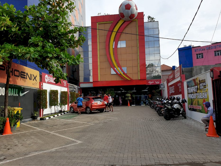 Bangunan tempat usaha Bekasi bagus dan strategis