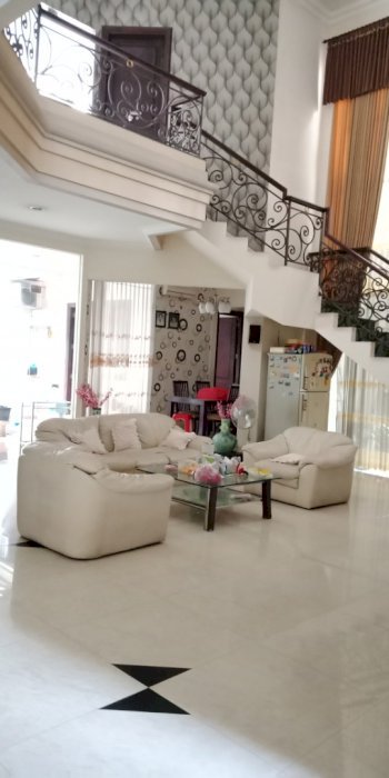 Rumah Darmo Permai Selatan, Surabaya Barat