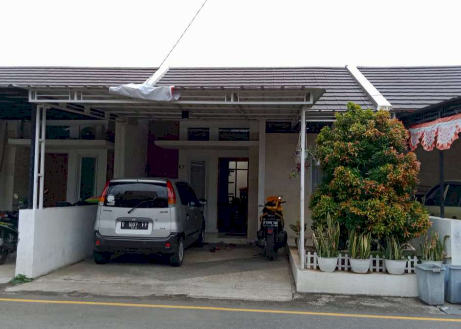 Dijual Rumah Siap Huni di Daerah Bojongsoang Dekat Tol Buah Batu