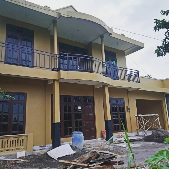 Rumah 2 lantai view sawah di sleman