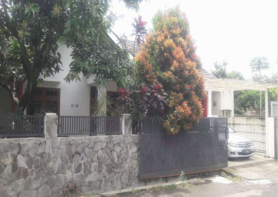 Dijual Rumah Siap Huni di Margahayu Raya Barat Dekat Metro Indah Mall