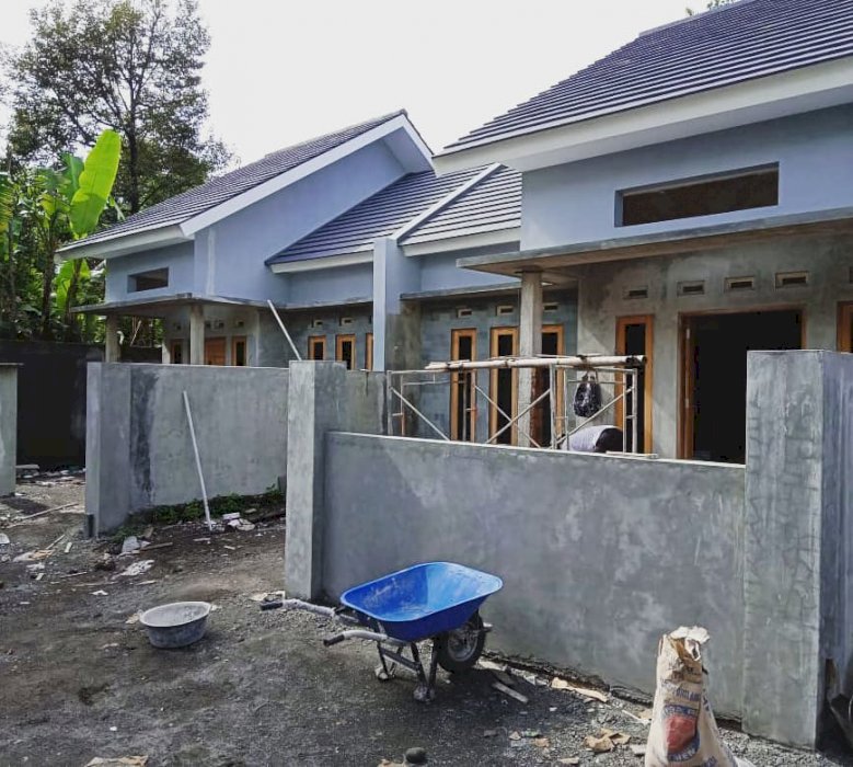 Rumah baru dalam claster 10 unit di seputaran cebongan