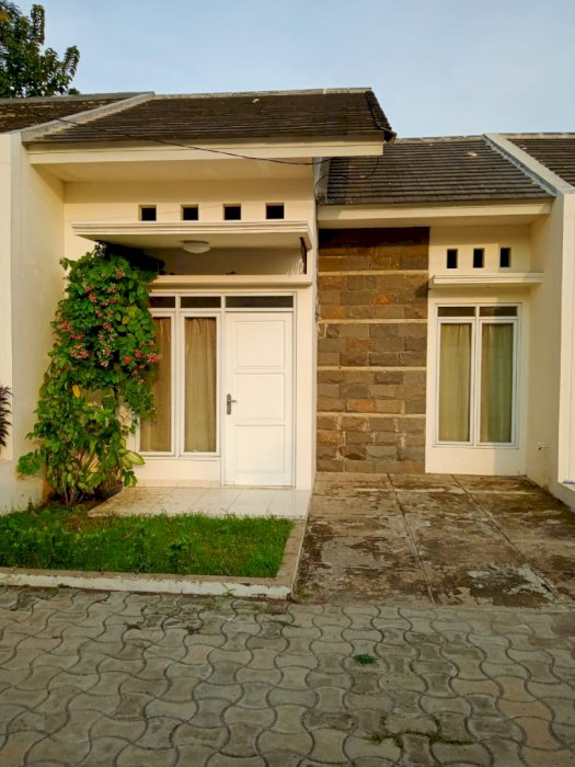 Cluster minimalis strategis bebas banjir dekat Tol Bekasi Timur