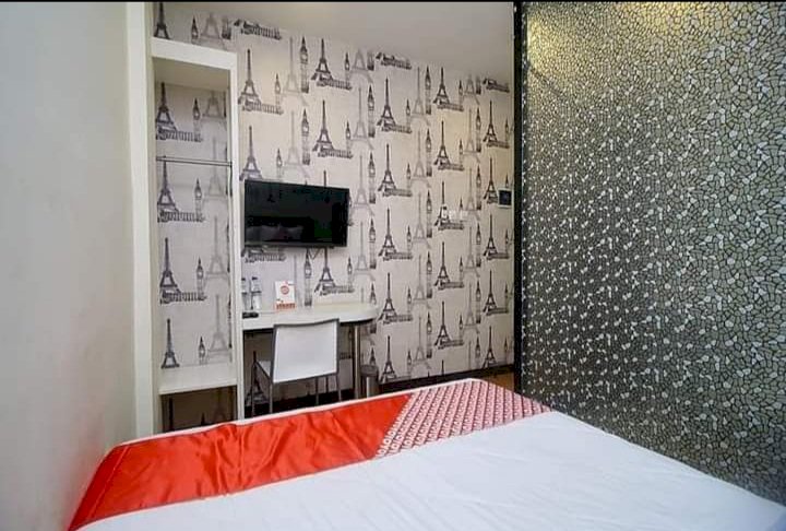 Simpang Kawat Dijual Cepat OYO BnB Motel Ruko 3 lantai ,  15 room