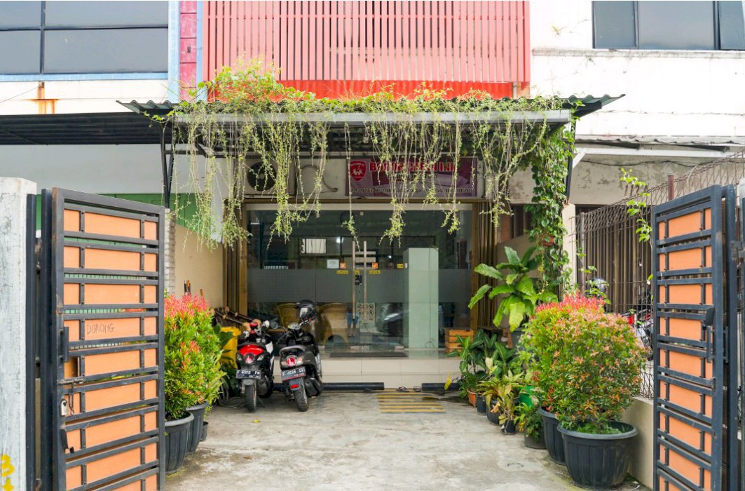 DIJUAL CEPAT REDDOORZ HOSTEL CAPSULE NEAR MALL BOXIES 123 BOGOR