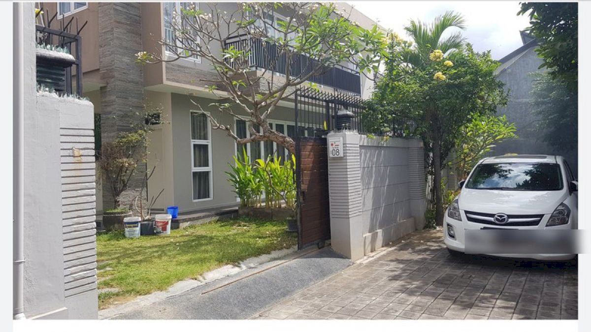 Rumah Villa Modern di Tegal Cupek Umalas Kerobokan,