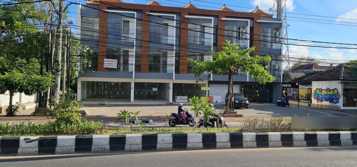 Ruko di Pinggir Jl By Pass Ngurah Rai Nusa Dua,
