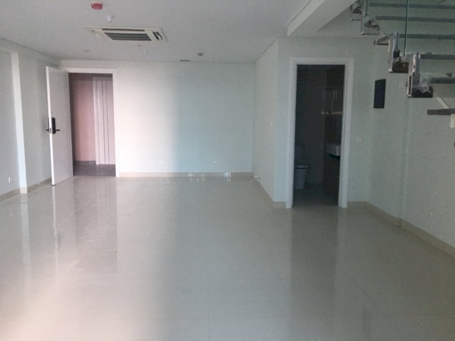 Kantor di Ciputra World  Surabaya Barat