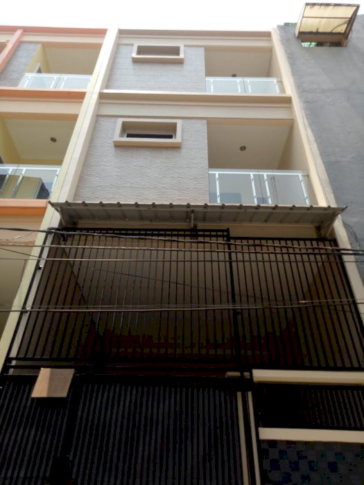 Rumah Pademangan 3 Lantai