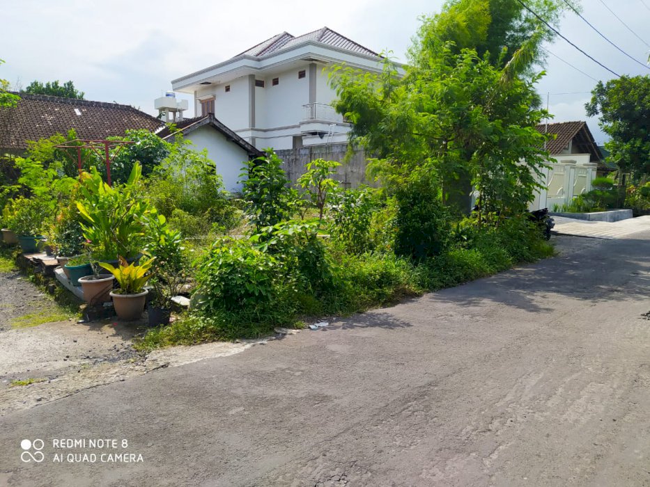 Tanah pinggir jalan depan merapi view jalan kapten haryadi jakal km 9