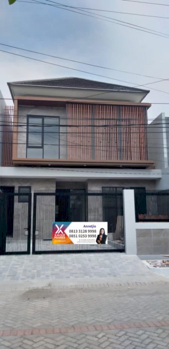 Rumah baru di Manyar Surabaya