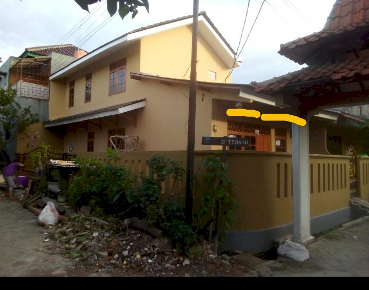 Rumah dijual di Perumnas-2 Karawaci Tangerang