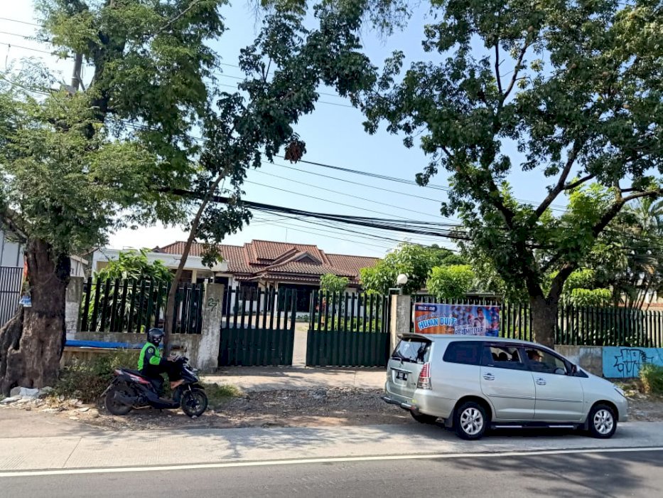 Gudang Premium Lokasi, Gudang Poros Propinsi, Gudang di Malang