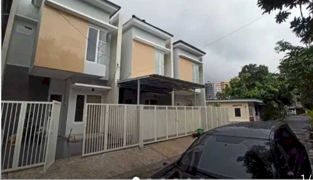 Rumah siap huni Rungkut Barata Surabaya Kota, Jawa Timu