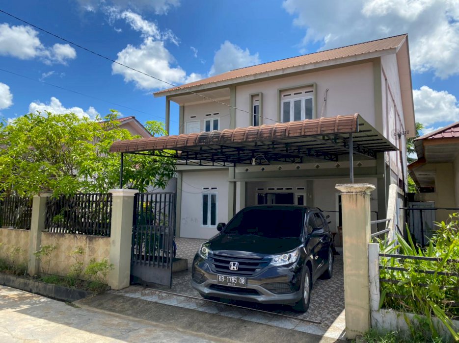 Rumah siap huni type 200