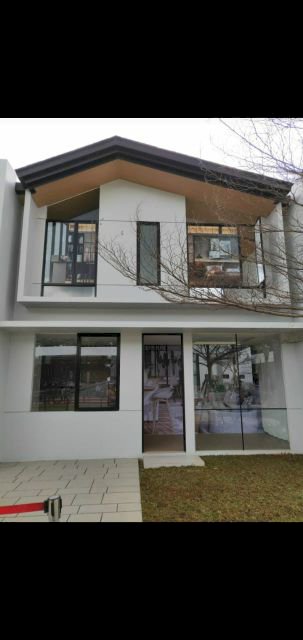 Rumah Karawaci Cantik Konsep Clasik Milenial