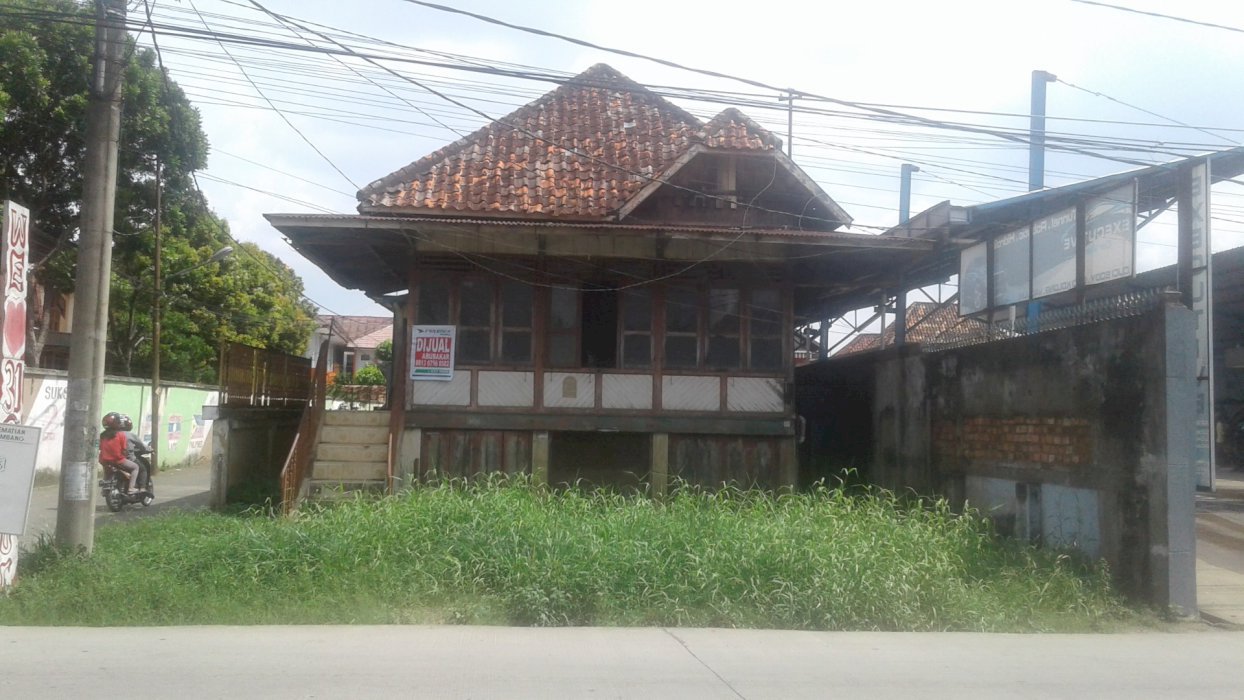 Rumah Strategis Jual Tanah di Jl Mayor Ruslan Palembang