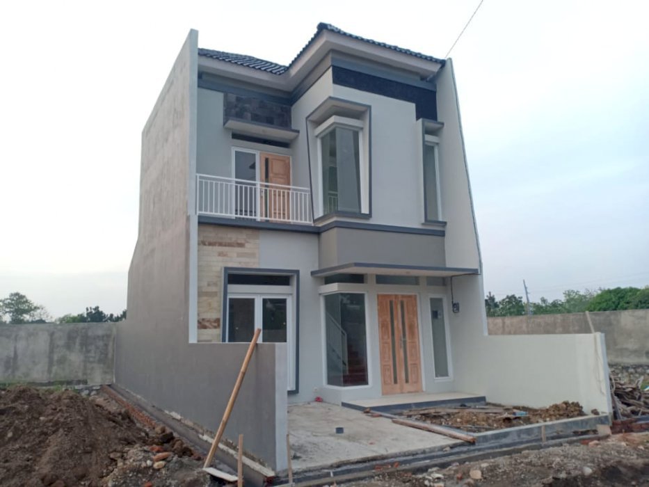 Rumah  Tembalang, Semarang, GRAHA ASTINA REGENCY