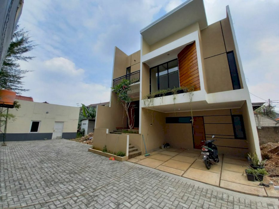 TOWNHOUSE PREMIUM, HARGA MINIMUM, DI TIMUR JAKARTA