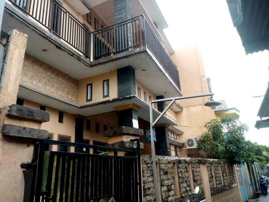 Dijual rumah dipapanggo jakut dekat kawasan industri bisa untuk rumah kost
