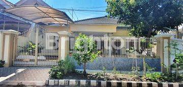 RUMAH SIMPANG DARMO PERMAI SELATAN SURABAYA