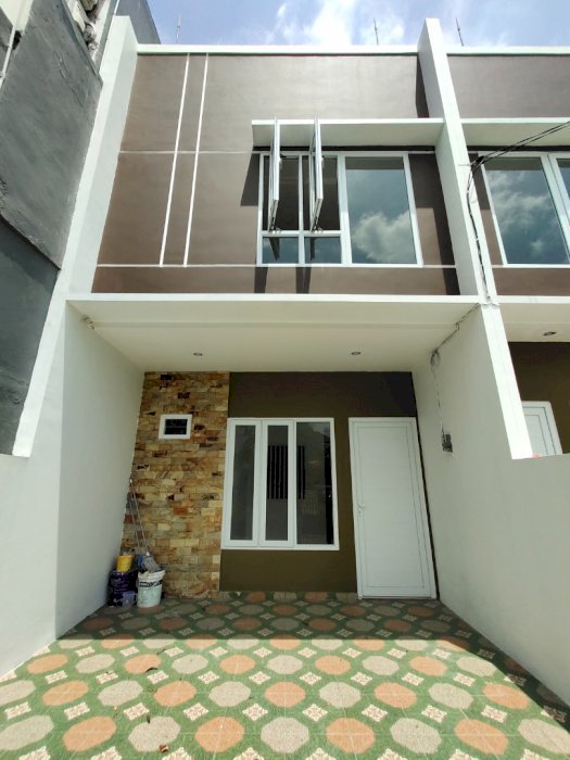 Dijual Rumah Murah Kelapa Gading 2 Lantai dekat Pusat Bisnis Strategis