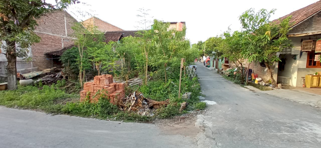 TANAH BELAKANG KAMPUS UNS, TECHNOPARK, ISI SOLO