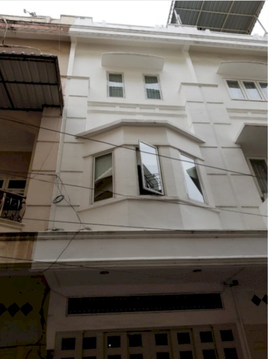 Dijual Rumah Town House Jl.S.Parman Gg Harapan,Medan-R-0368