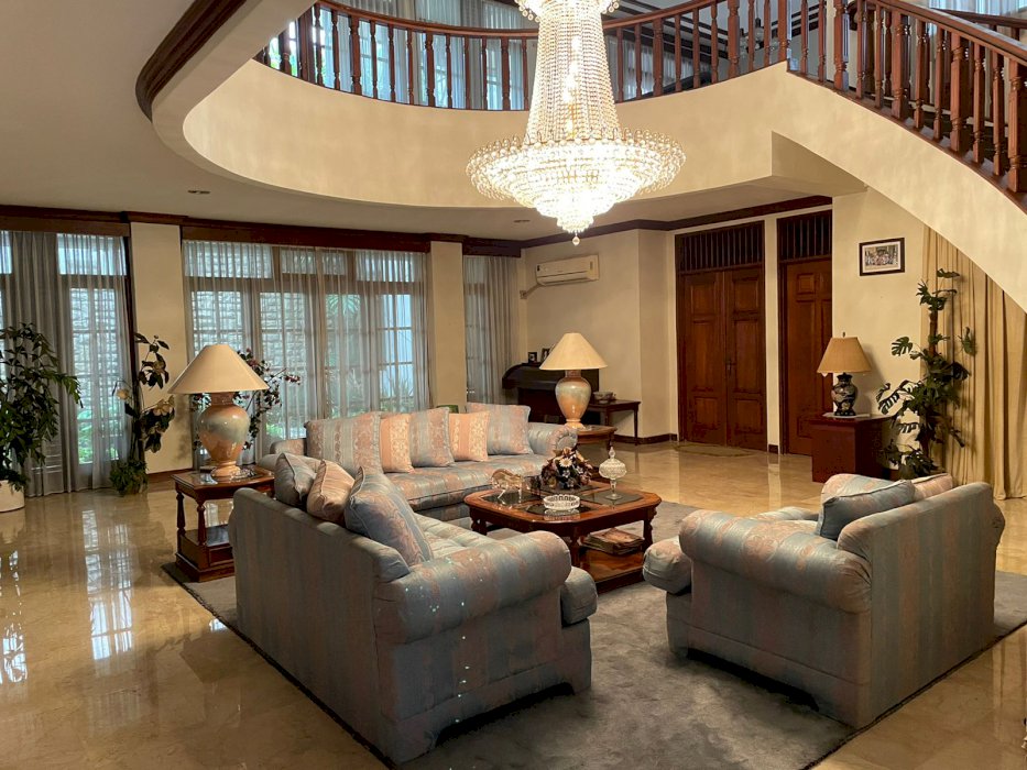 Rumah Siap Huni Di Gatot Subroto