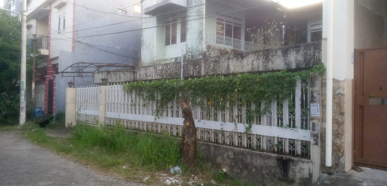 Jual Rumah Tua Hitung Tanah Lokasi Sangat Strategis di Makassar