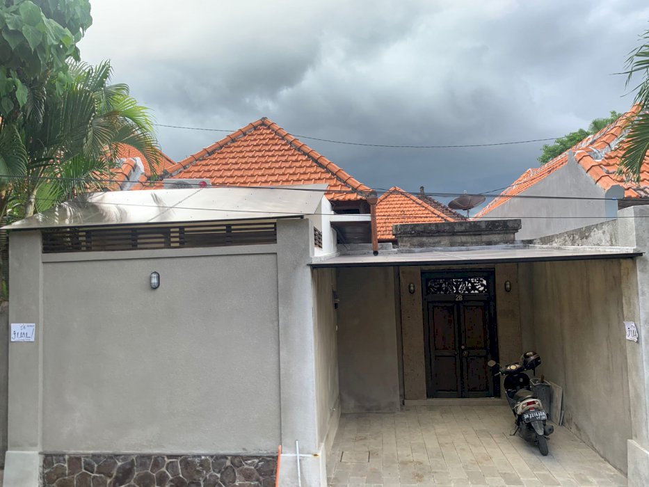 Dijual Rumah style Villa di Kerobokan Bali