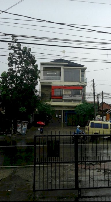 Jual/Sewa Gedung perkantoran & Rmh Lux di tengah kota