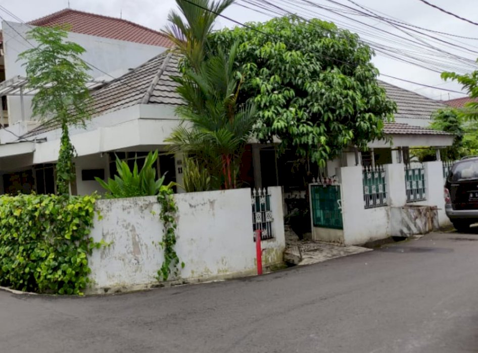DI JUAL RUMAH STRATEGIS DI JATINEGARA JAKARTA TIMUR