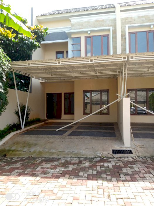 Dipasarkan Rumah Megah 2 Lantai Siap Huni
