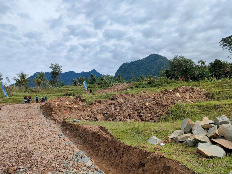 TANAH STRATEGIS DIJUAL MURAH NEMPEL JALAN SURAT AMAN