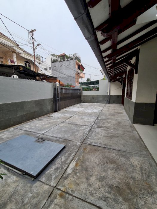 JUAL RUMAH SIAP HUNI, PANGLIMA POLIM KEBAYORAN BARU JAKARTA SELATAN