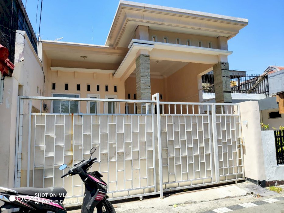 Rumah Surabaya Dekat Kampus A UNAIR