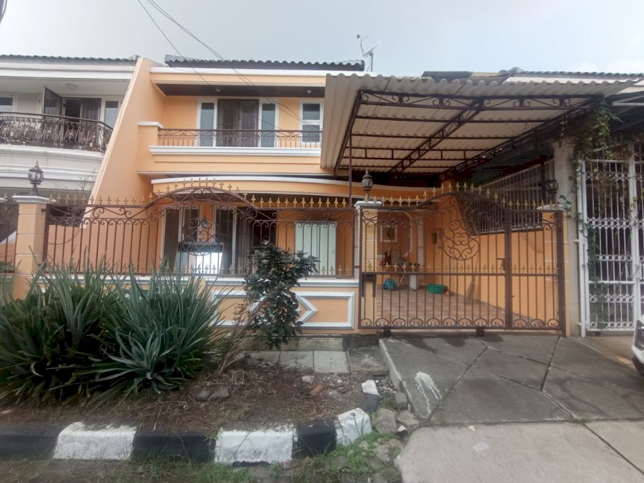 Dijual Murah Rumah Bangunan 2 lantai Taman Grisenda PIK