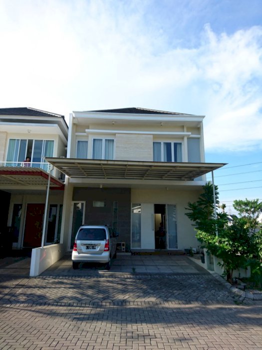 Rumah Royal Residence Greenwich Minimalis 2 Lantai