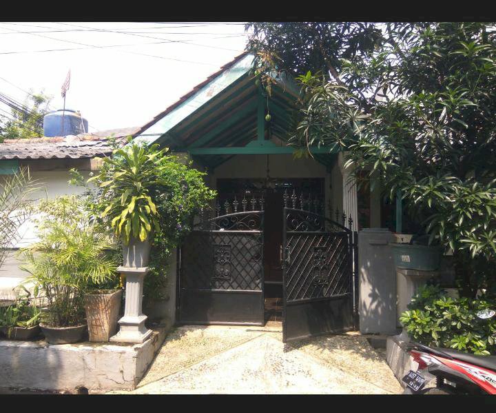 Dijual Rumah di komplek Deplu Jurangmanggu Tangsel