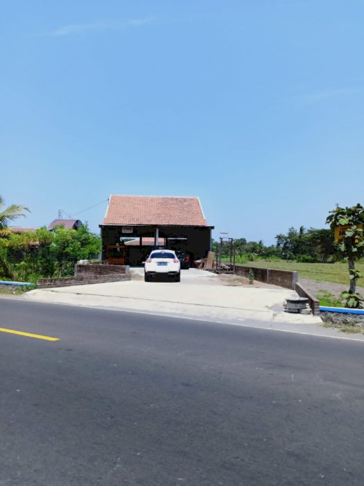 Dijual Tanah Bonus Bangunan Lokasi Jl Paris km 16