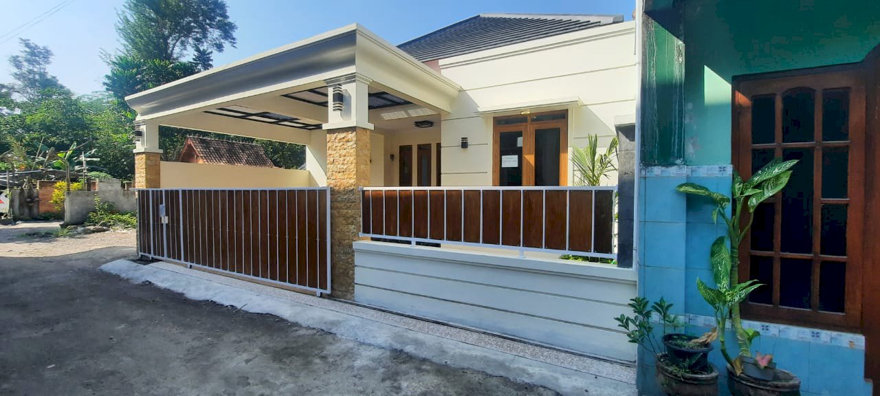 Dijual Rumah Baru Dekat RS Gramedika Jakal