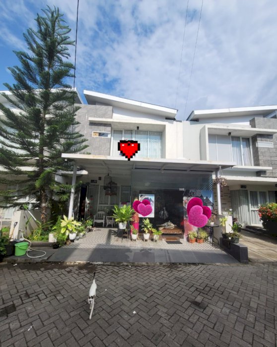 Dijual Cepat Rumah  2 Lantai di Perumahan 9 Residence
